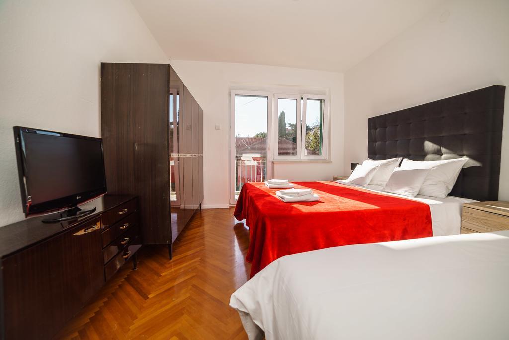 Villa Alithia Split Room photo